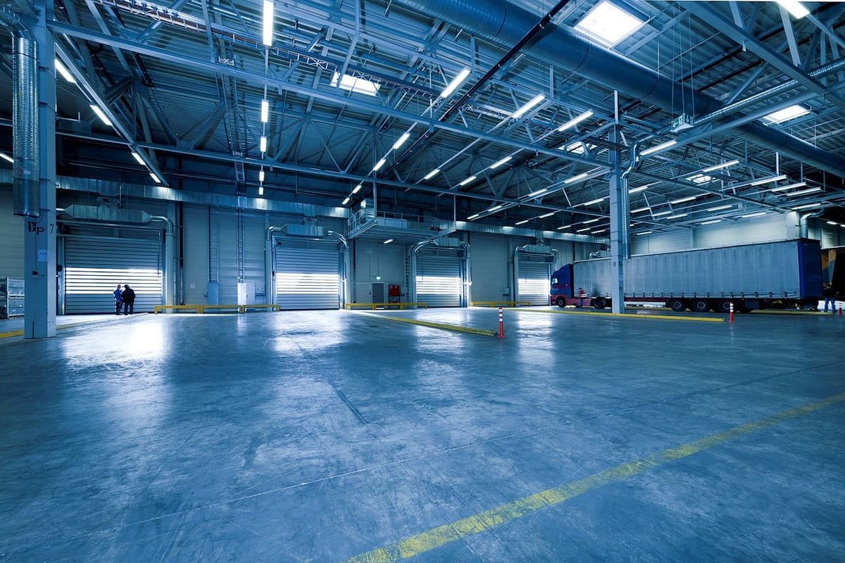 Ventilated And Dry Warehouse